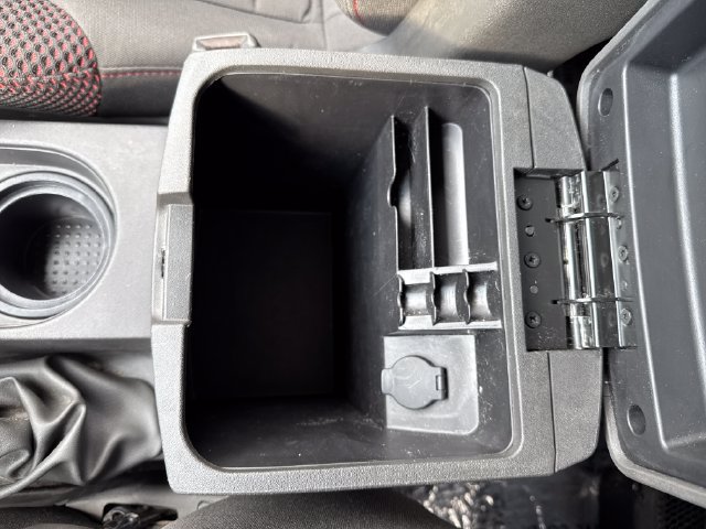 Used 2012 Nissan Frontier PRO-4X AWD/4WD image 26
