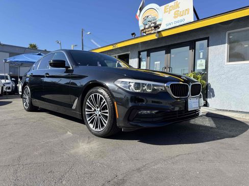 Used 2018 BMW 530i w/ Premium Package image 3