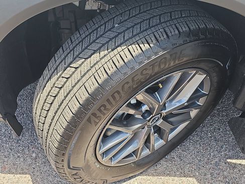 Certified 2024 Nissan Rogue S FWD image 30
