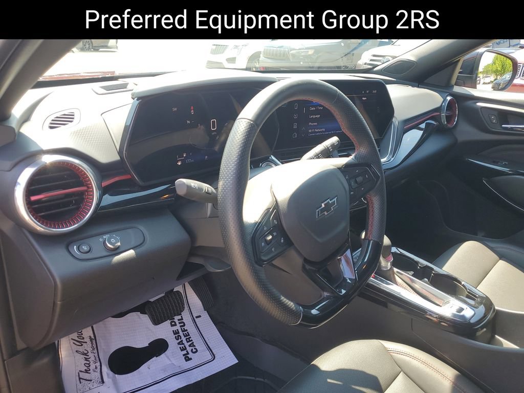 Certified 2024 Chevrolet Trax RS w/ Driver Confidence Package FWD image 8