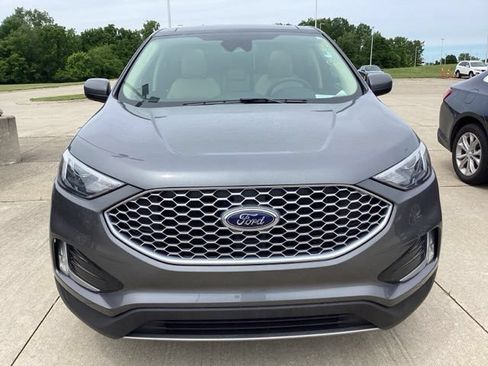 Used 2024 Ford Edge SEL w/ Convenience Package AWD/4WD image 2