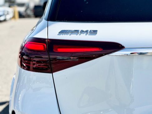 New 2026 Mercedes-Benz GLE 63 AMG S image 11