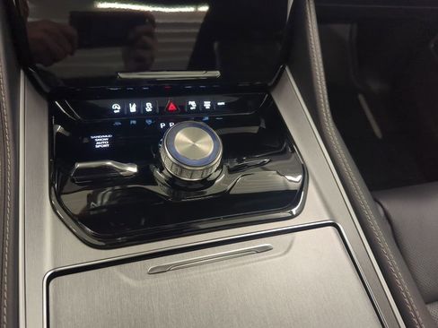New 2026 Jeep Grand Wagoneer L Limited AWD/4WD image 21