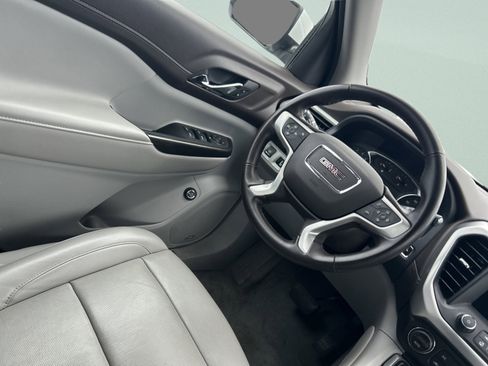 Used 2023 GMC Acadia SLT image 20