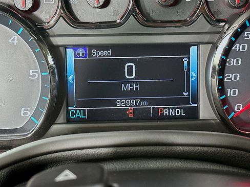 Used 2018 Chevrolet Tahoe LT w/ LT Signature Package image 19