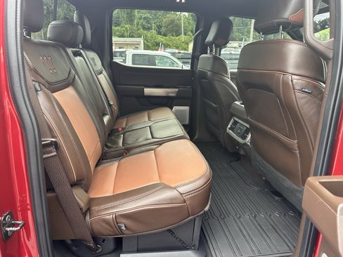 Used 2025 Ford F350 King Ranch w/ FX4 Off-Road Package AWD/4WD image 19