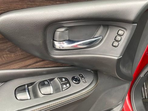 Used 2023 Nissan Murano Platinum image 19