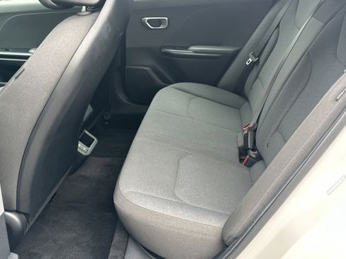 Used 2025 Kia K4 FWD image 20