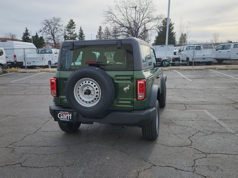 New 2025 Ford Bronco Base image 10