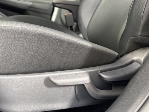 Used 2025 Nissan Kicks Play S FWD image 21