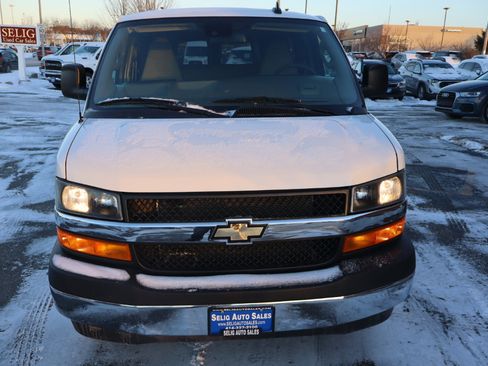 Used 2024 Chevrolet Express 3500 LT w/ LT Preferred Equipment Group image 2