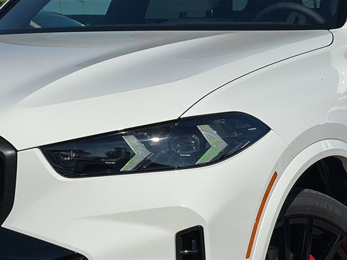 New 2026 BMW X5 xDrive40i w/ M Sport Package image 4