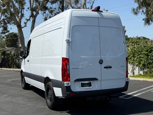New 2026 Mercedes-Benz Sprinter 2500 image 9