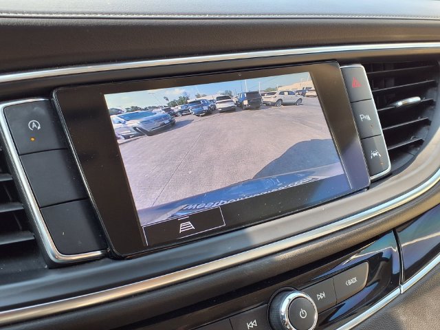 Used 2023 Buick Enclave Essence FWD image 10