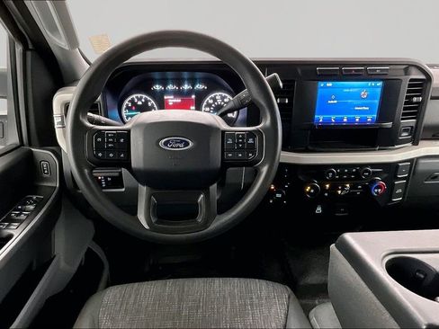 Used 2023 Ford F350 XLT image 8