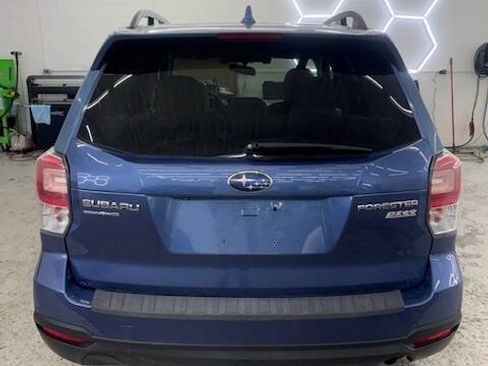 Used 2017 Subaru Forester 2.5i Premium image 5