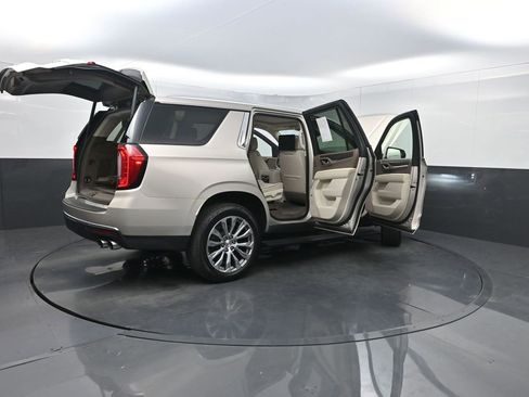 Used 2021 GMC Yukon Denali w/ Denali Premium Package RWD image 41