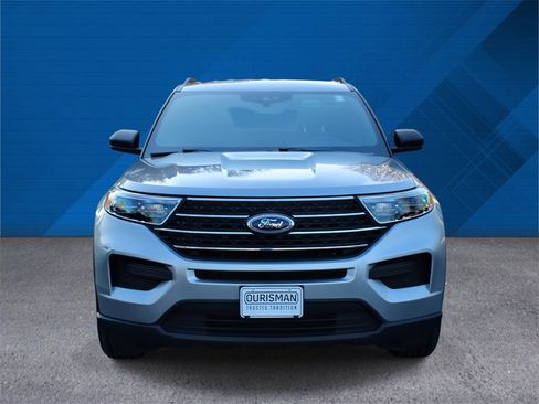Used 2020 Ford Explorer XLT w/ Comfort Package image 4