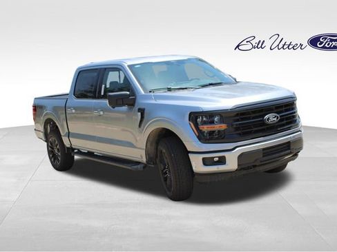 New 2026 Ford F150 XLT w/ Equipment Group 302A MID AWD/4WD image 2