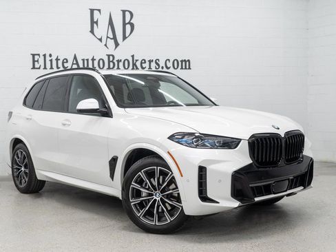 Used 2025 BMW X5 xDrive40i w/ M Sport Package image 7