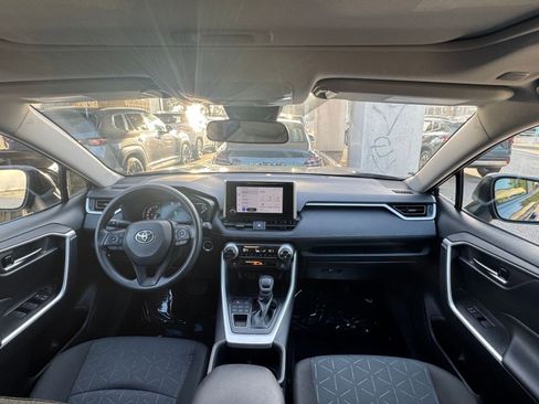 Used 2025 Toyota RAV4 XLE image 35