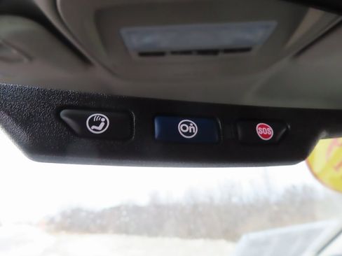 Used 2019 Chevrolet Colorado Z71 image 12