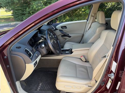 Used 2016 Acura RDX FWD w/ Technology Package image 16
