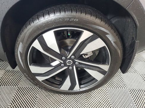 Used 2026 Volvo XC40 B5 Ultra w/ Protection Package Premier image 13