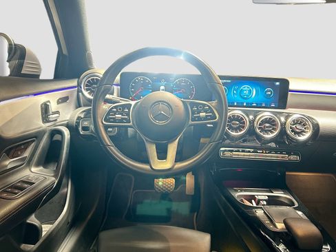 Used 2022 Mercedes-Benz A 220 4MATIC image 21