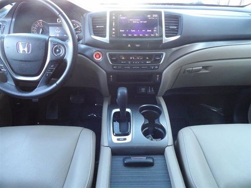 Used 2017 Honda Pilot EX-L image 19