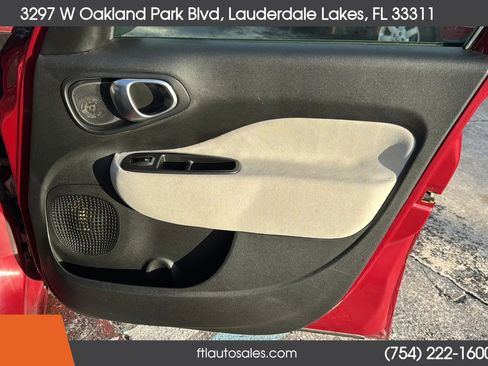 Used 2014 FIAT 500L Easy image 39