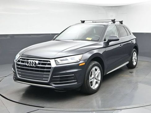 Used 2018 Audi Q5 2.0T Premium Plus w/ Premium Plus Package AWD/4WD image 3