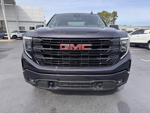 Used 2025 GMC Sierra 1500 Elevation image 8