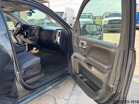 Used 2018 Chevrolet Silverado 1500 LT w/ Texas Edition AWD/4WD image 29