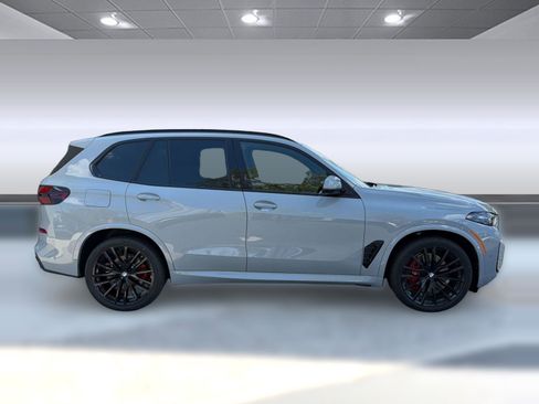 New 2026 BMW X5 xDrive40i w/ M Sport Package AWD/4WD image 8