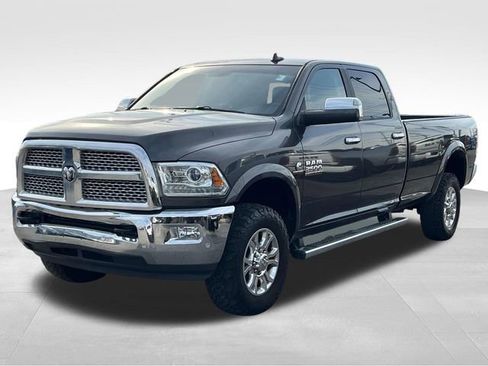 Used 2018 RAM 2500 Laramie image 3