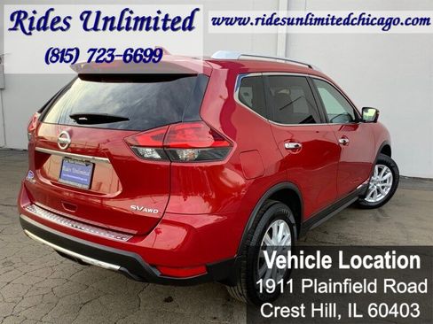 Used 2017 Nissan Rogue SV w/ SV Premium Package image 6