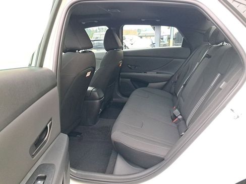 New 2026 Hyundai Elantra SEL Sport Premium FWD image 13