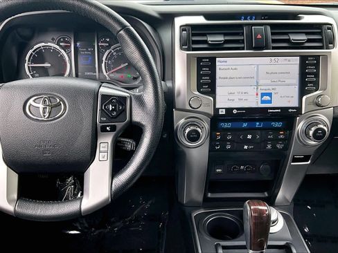 Used 2023 Toyota 4Runner Limited AWD/4WD image 25