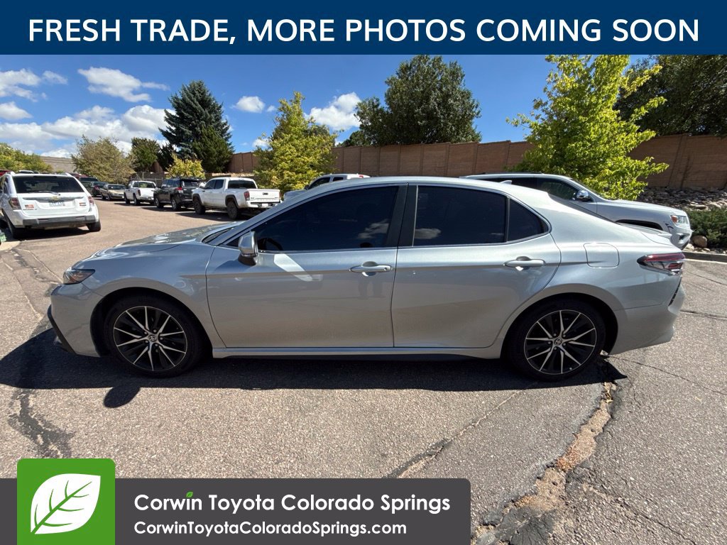 Used 2023 Toyota Camry SE AWD/4WD image 5