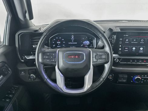 Used 2025 GMC Sierra 1500 SLT RWD image 17
