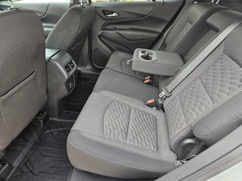 Used 2021 Chevrolet Equinox LT FWD image 15
