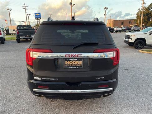 Used 2022 GMC Acadia Denali image 6