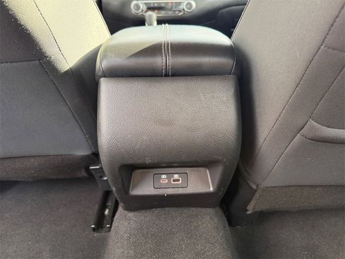 Used 2023 Nissan Altima 2.5 SV image 29