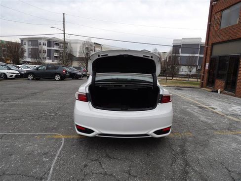 Used 2018 Acura ILX image 9