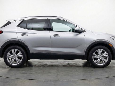 Used 2025 Buick Encore GX Preferred image 11