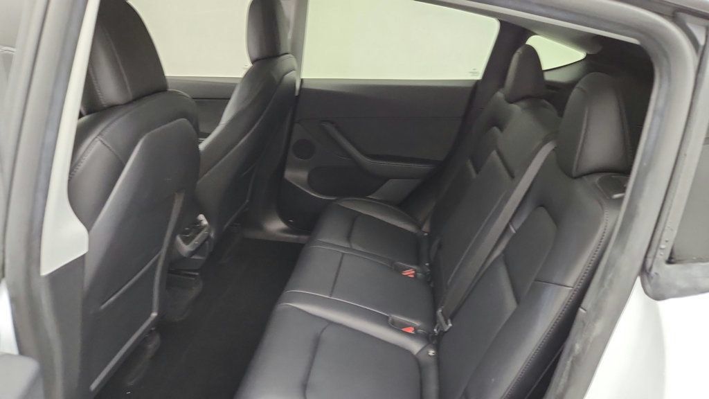 Used 2022 Tesla Model Y Performance AWD/4WD image 25