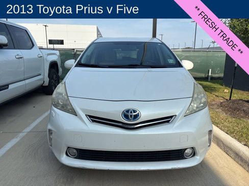 Used 2013 Toyota Prius V Five FWD image 2