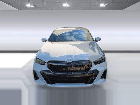 New 2026 BMW i5 eDrive40 w/ M Sport Package AWD/4WD image 6
