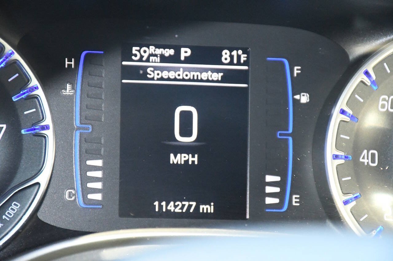 Used 2020 Chrysler Pacifica Touring-L w/ S Appearance Package FWD image 34